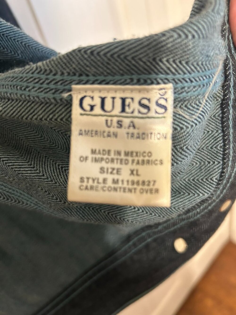 GUESS Premium Denim Mens XL Herringbone Denim Trucker Jacket Blue - Picture 6 of 10